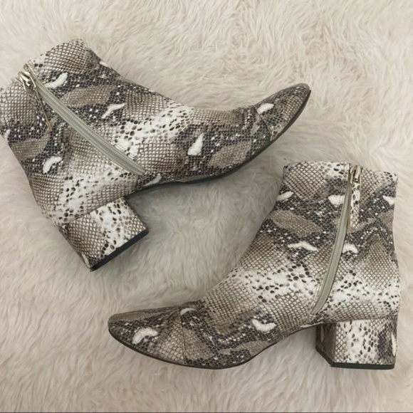 Zara Snakeskin Zip Up Block Heel Ankle Boots - Picture 5 of 6